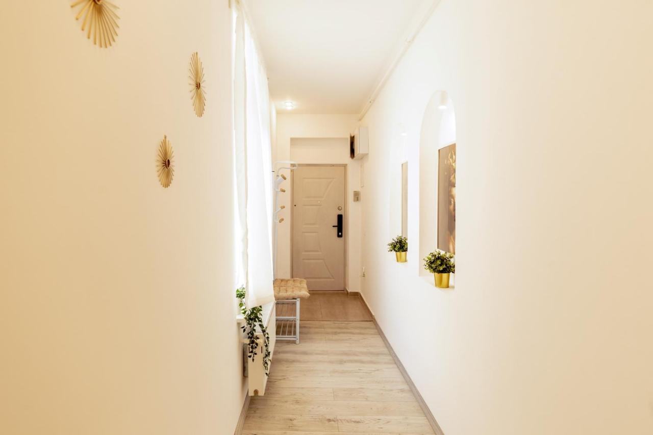 Ideal Stay: Spacious 2Br Apt Near Calea Victoriei Bükreş Dış mekan fotoğraf
