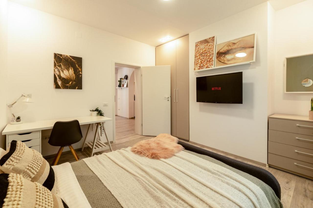 Ideal Stay: Spacious 2Br Apt Near Calea Victoriei Bükreş Dış mekan fotoğraf