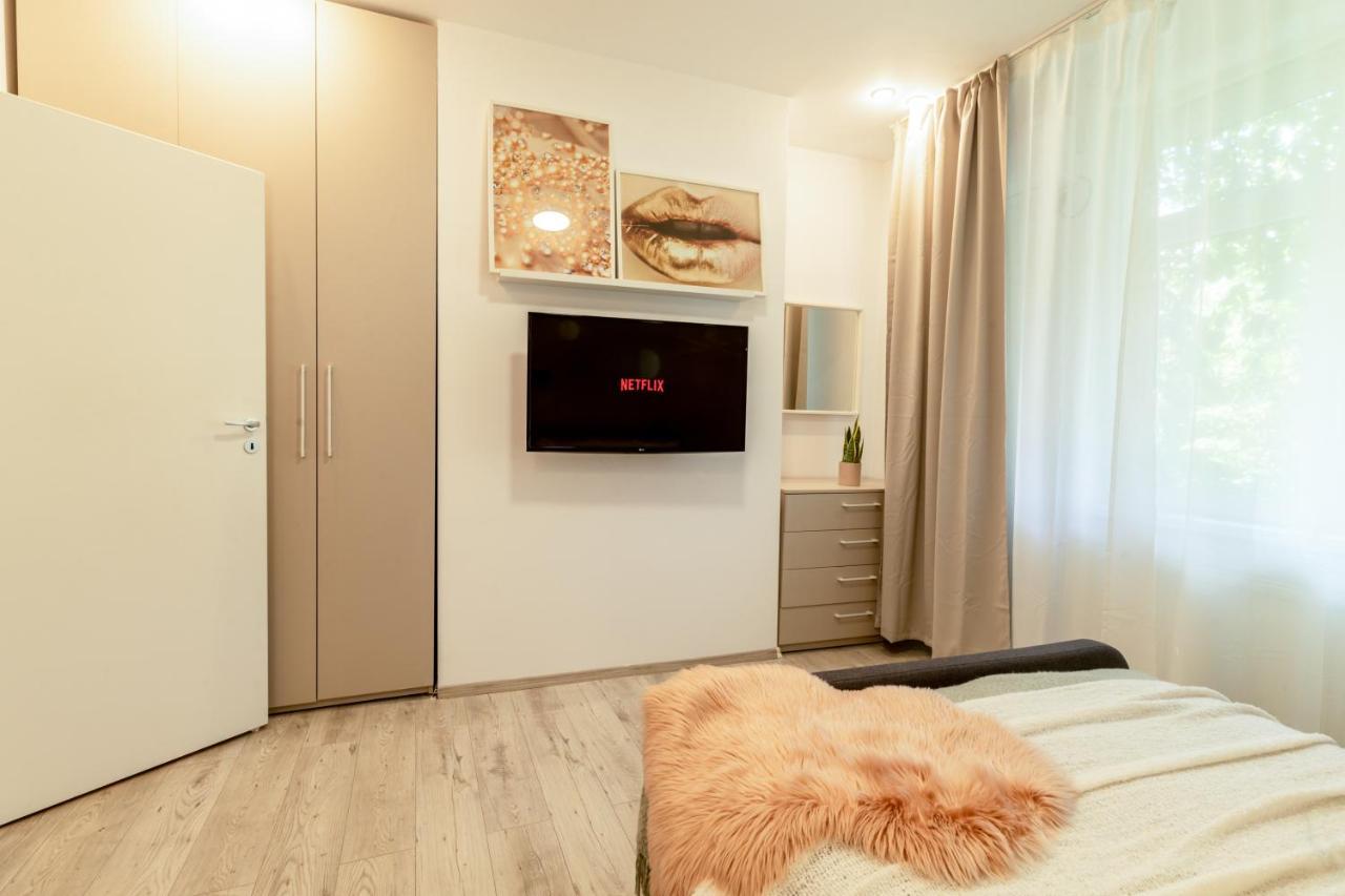 Ideal Stay: Spacious 2Br Apt Near Calea Victoriei Bükreş Dış mekan fotoğraf