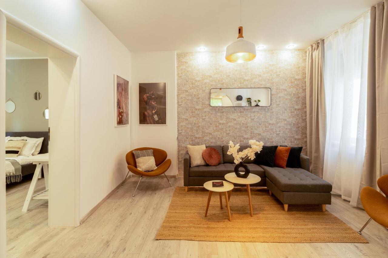 Ideal Stay: Spacious 2Br Apt Near Calea Victoriei Bükreş Dış mekan fotoğraf